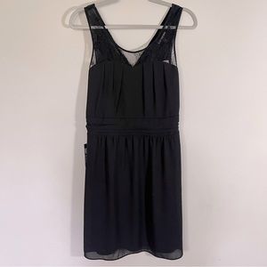 Express Little Black Dress NWT women's size 8 Lace Sleeveless Sweetheart V Neck